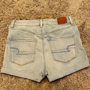 American Eagle curvy hi-rise shortie size 8